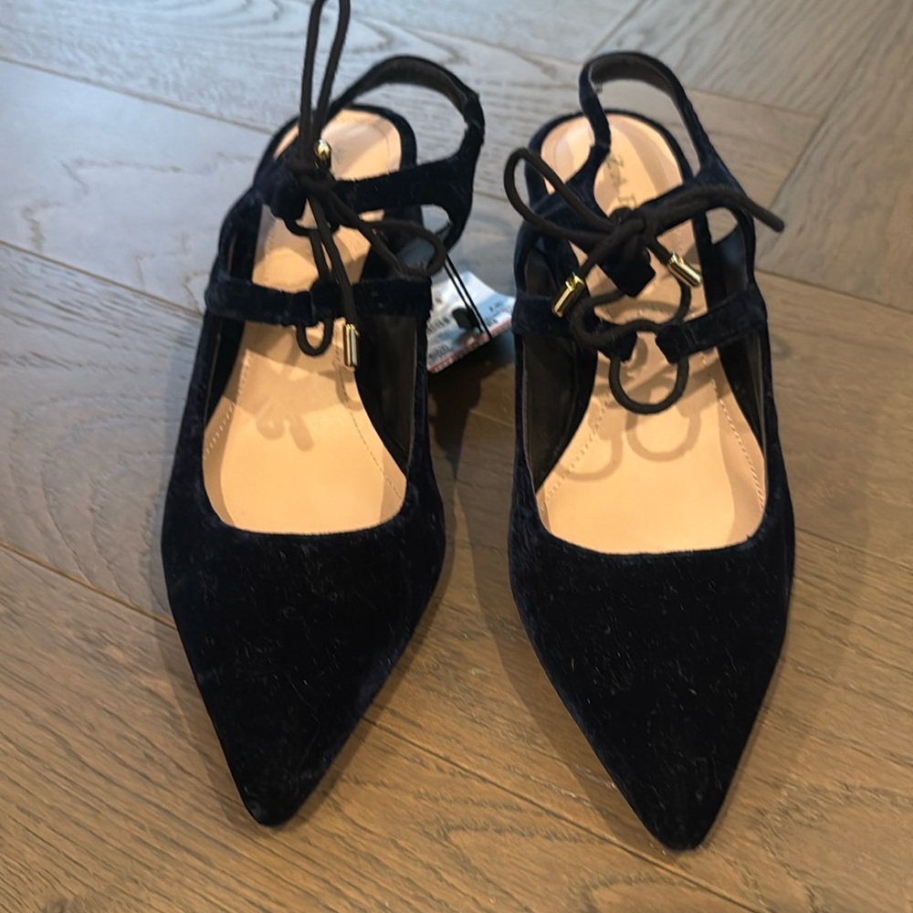 navy blue kitten heel sling back pumps